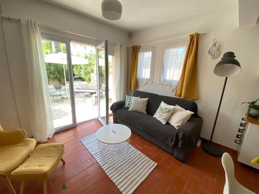 Simone, Appartement Maison, Quartier Calme, Grande Terrasse, Spa, Barbecue, 2 Chambres Fréjus 외부 사진