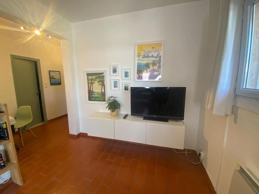 Simone, Appartement Maison, Quartier Calme, Grande Terrasse, Spa, Barbecue, 2 Chambres Fréjus 외부 사진