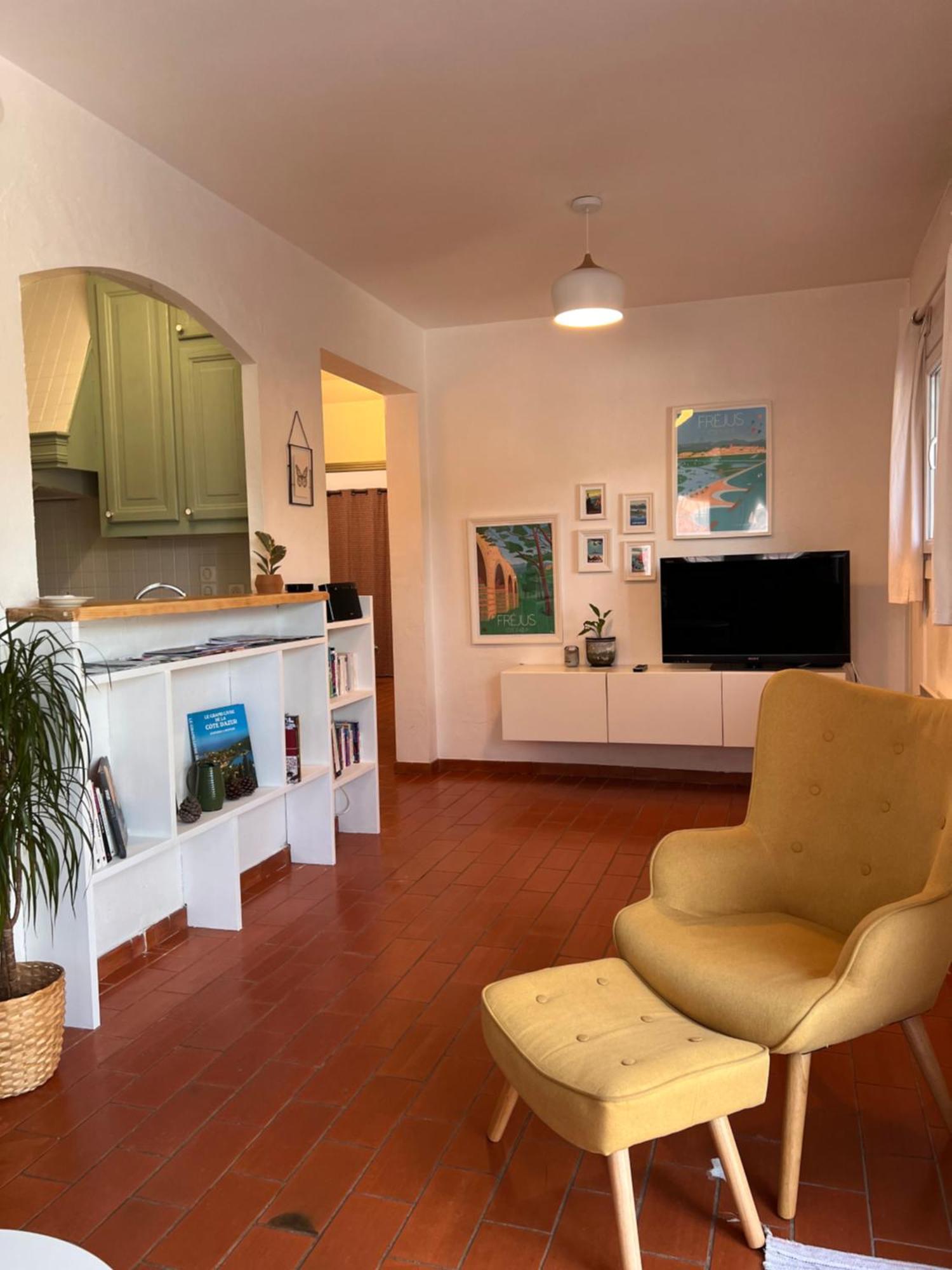 Simone, Appartement Maison, Quartier Calme, Grande Terrasse, Spa, Barbecue, 2 Chambres Fréjus 외부 사진