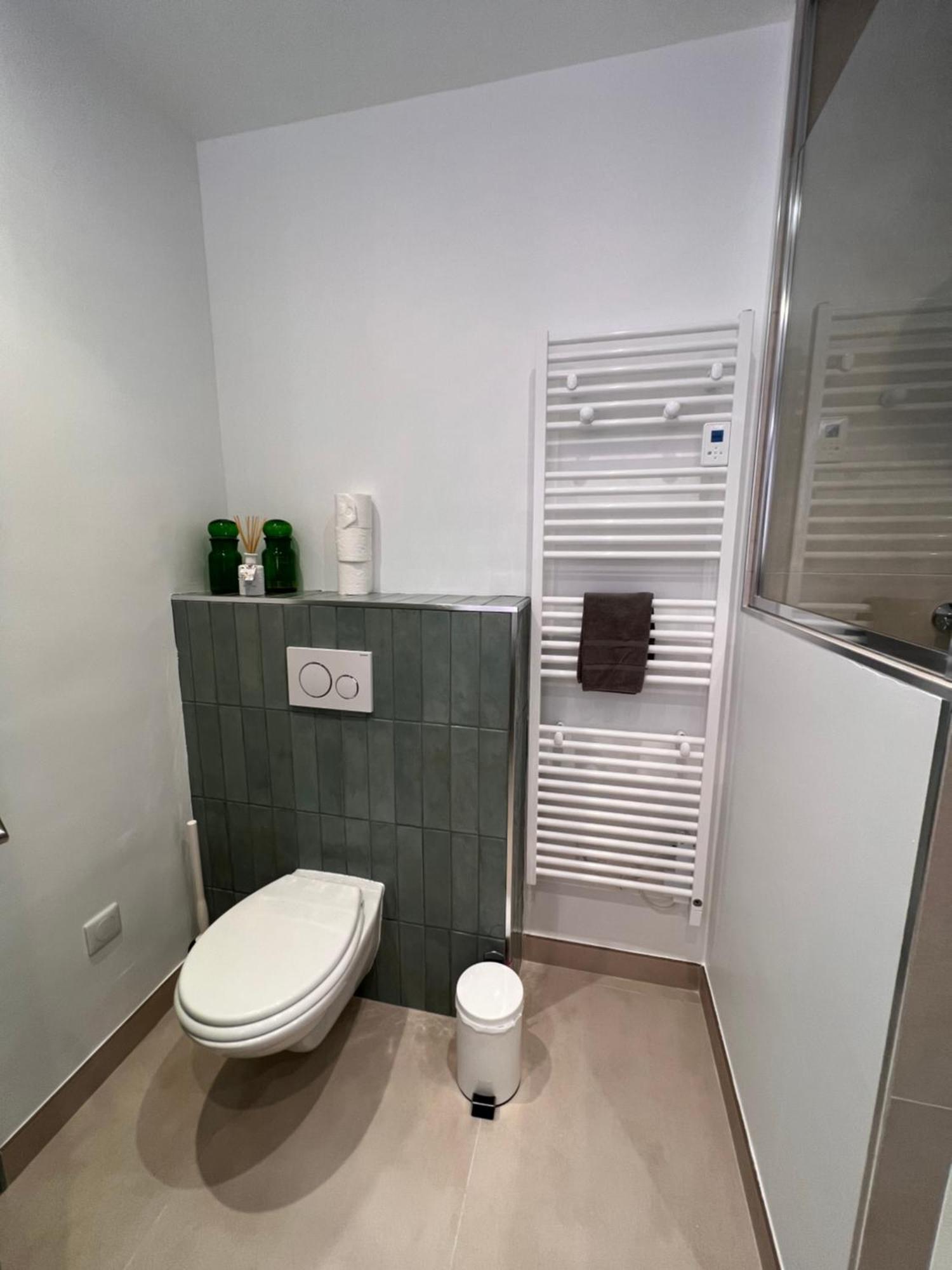 Simone, Appartement Maison, Quartier Calme, Grande Terrasse, Spa, Barbecue, 2 Chambres Fréjus 외부 사진
